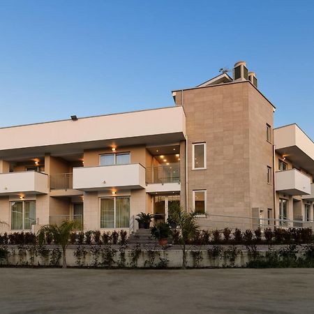 Hotel Serenella Агрополи Екстериор снимка