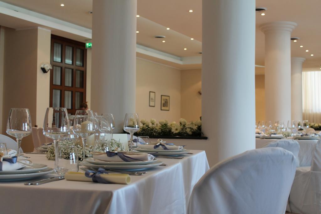 Hotel Serenella Агрополи Екстериор снимка