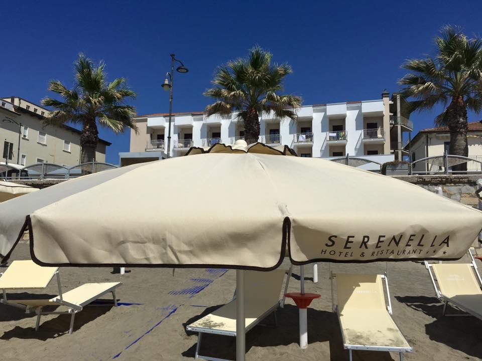 Hotel Serenella Агрополи Екстериор снимка