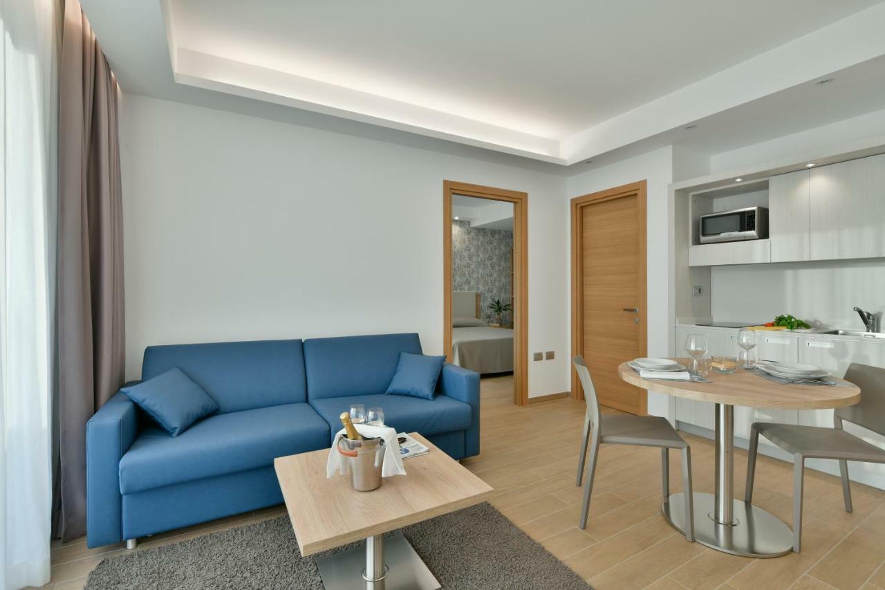 Hotel Serenella Агрополи Екстериор снимка