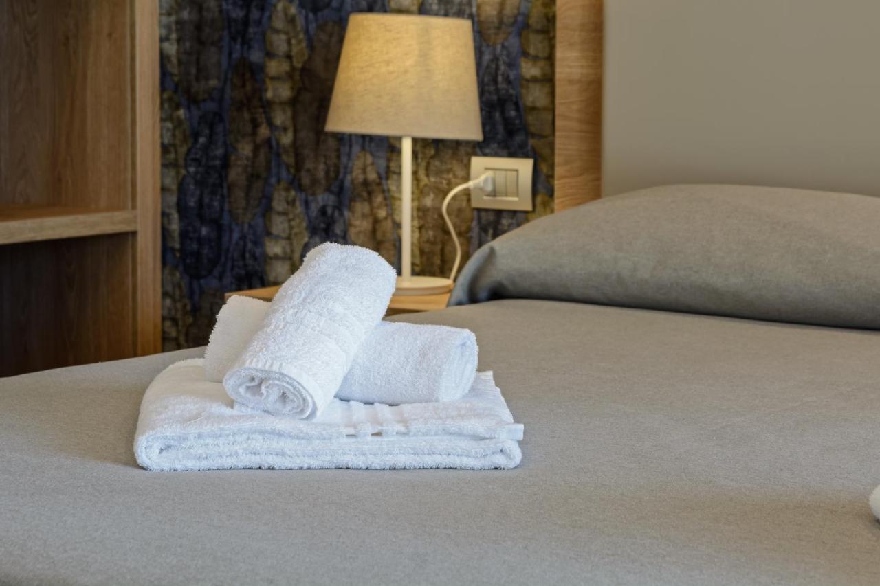 Hotel Serenella Агрополи Екстериор снимка