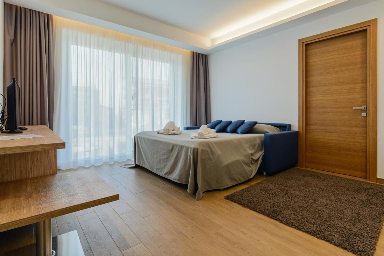 Hotel Serenella Агрополи Екстериор снимка